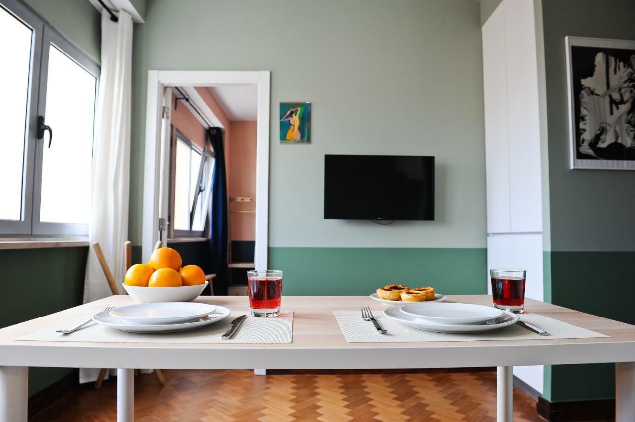 Champagne Vibes In - By Misha's Place 5c Lisboa